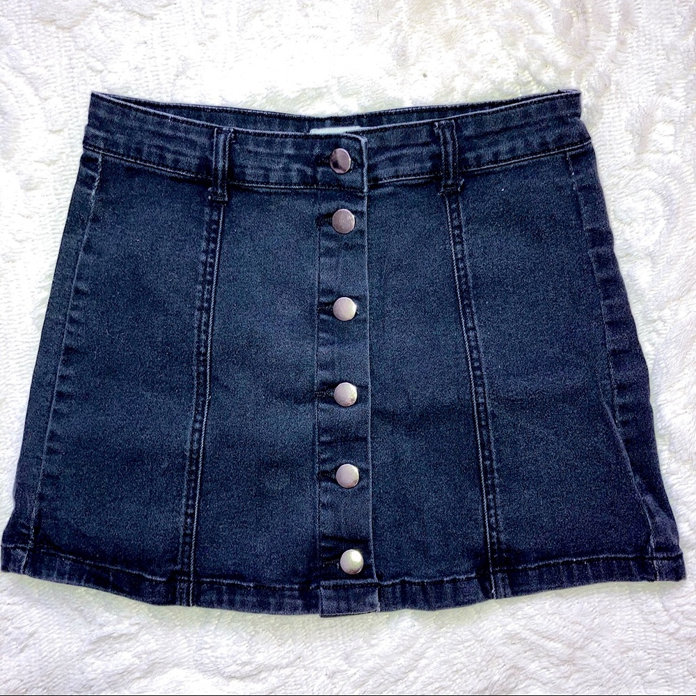 🖤 Black Button Down Skirt 🖤